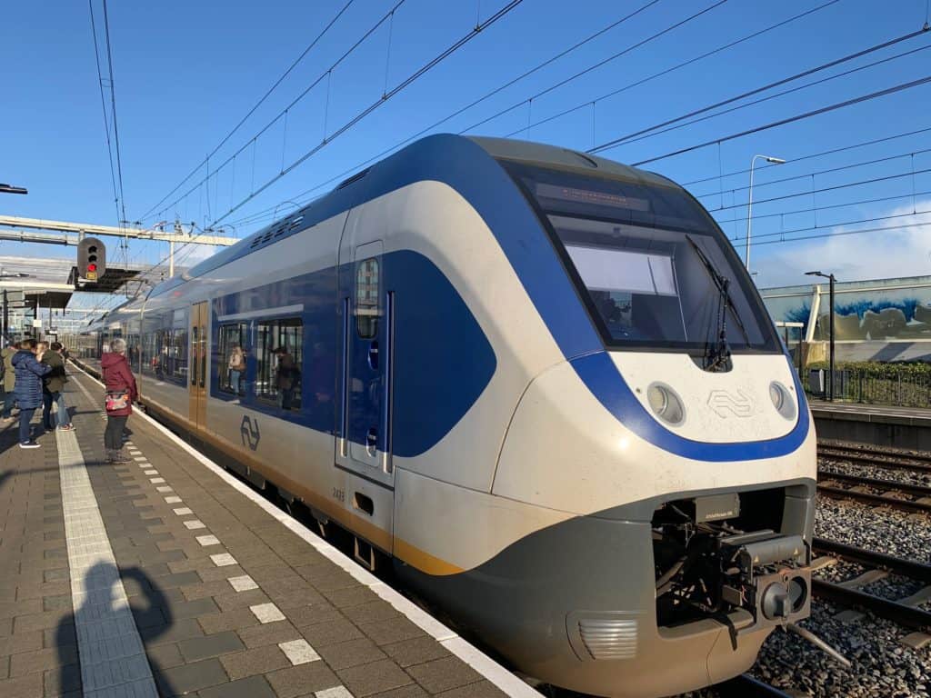 The fantastic public transportation is one of the pros of living in the Netherlands: compare the pros and cons of living in The Netherlands before you decide to move here