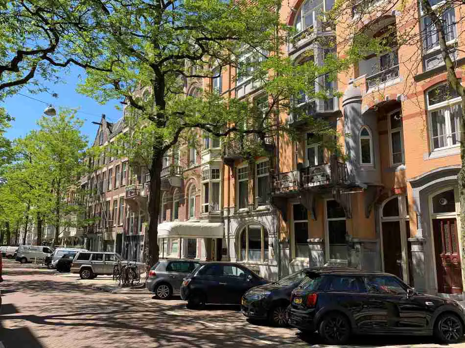 Museumkwartier is a lovely neigbhorhood in Amsterdam with beautiful houses