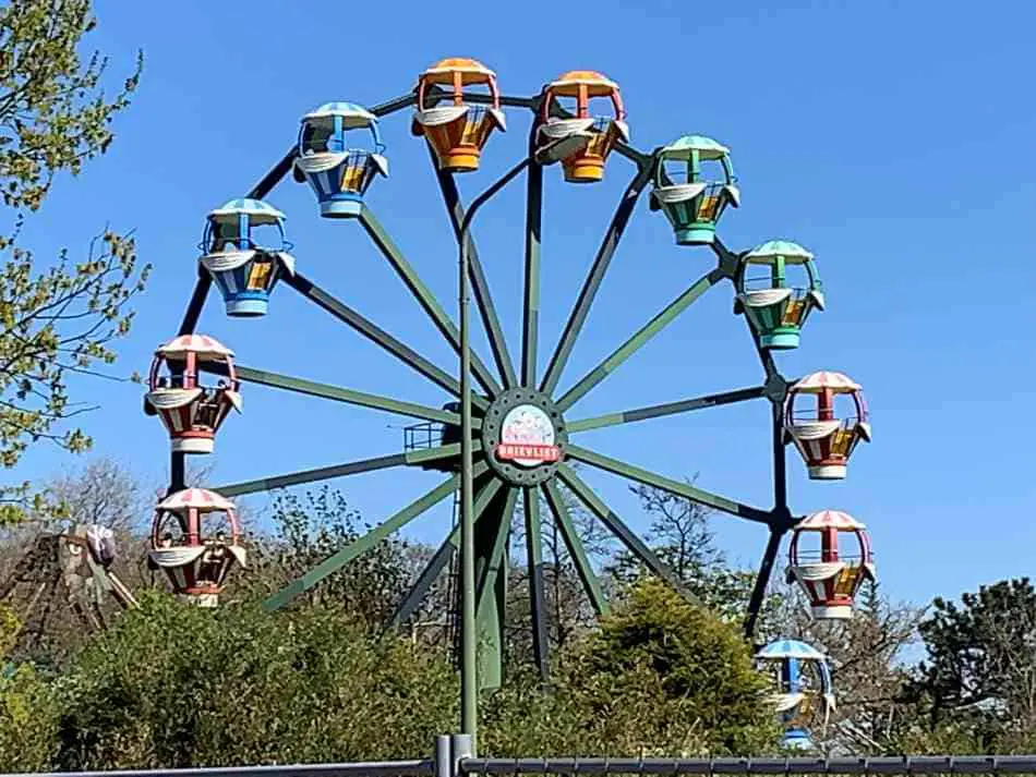 A Ferry Wheel in Farmily Park Drievliet in The Hague